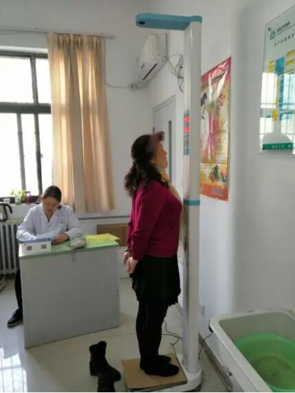 醫院測量身高體重的儀器今日看點醫院測量身高為什麽不用脫鞋子測量？